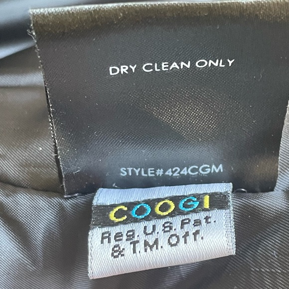 COOGI Heavy Wool Insulated Flight
Coat Jacket Size 2X
Black/Dk. Gray/ FLAW - Picture 12 of 12